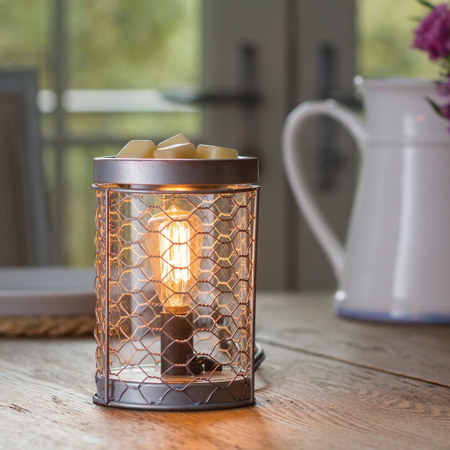 Chicken Wire Vintage Bulb Electric Fragrance Warmer