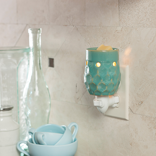 Honeycomb Turquoise Pluggable Fragrance Warmer