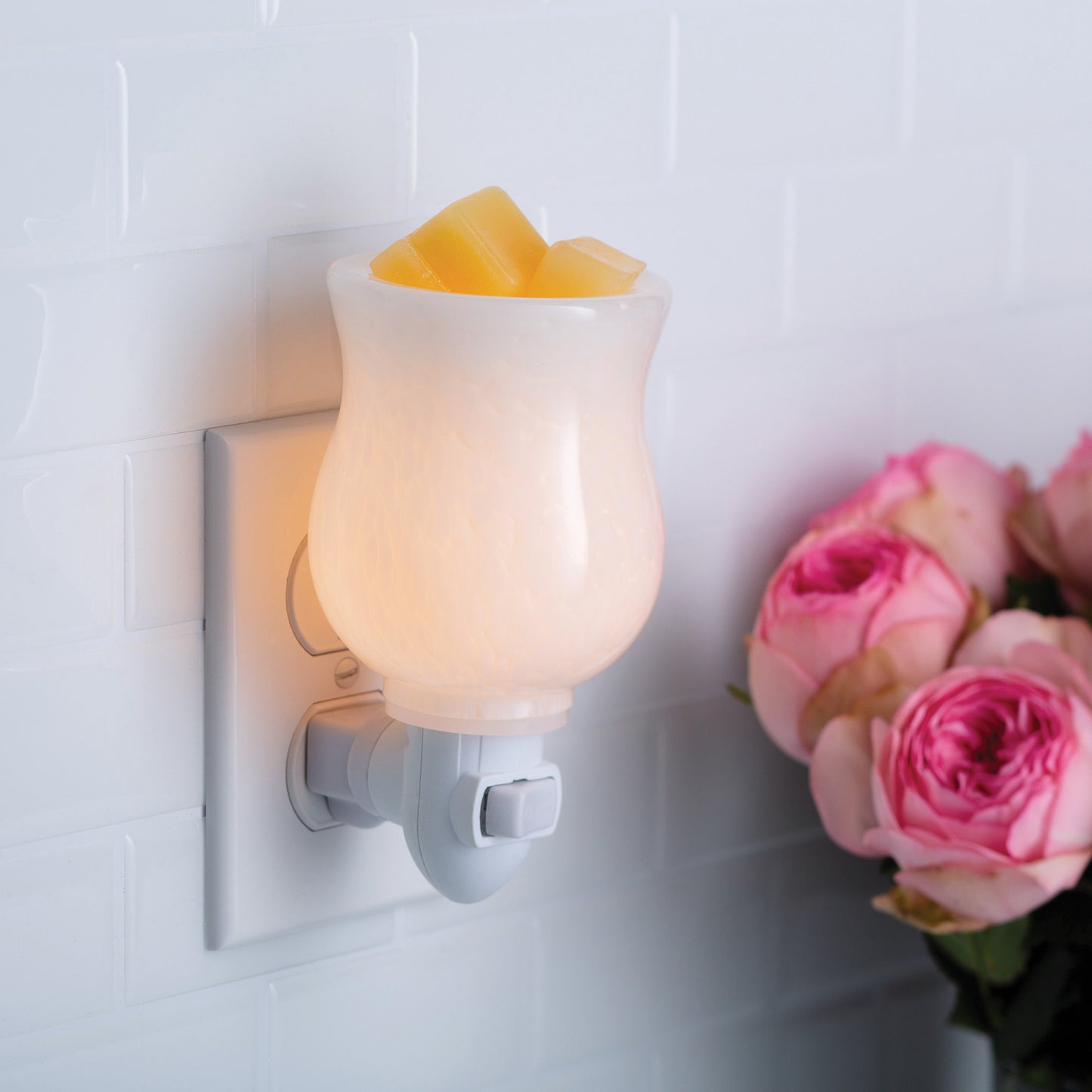 Moonstone Pluggable Fragrance Warmer