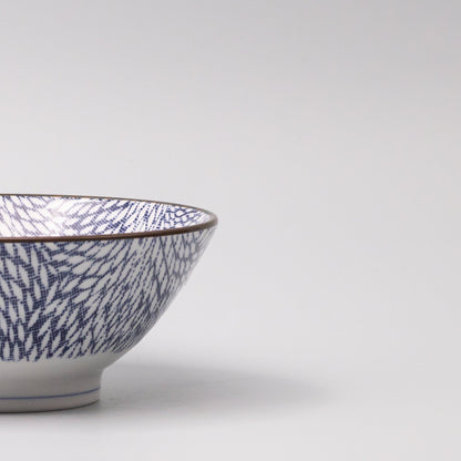 Udon Bowl 17.5cm Chrysanthemum Design