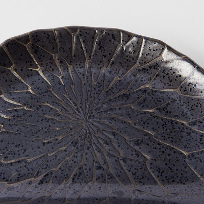 Plate D Shaped 21cm Charcoal Net Design