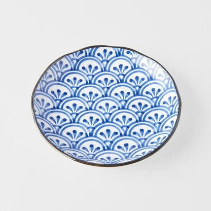 Tapas Plate 16.5cm Petal Crest Design