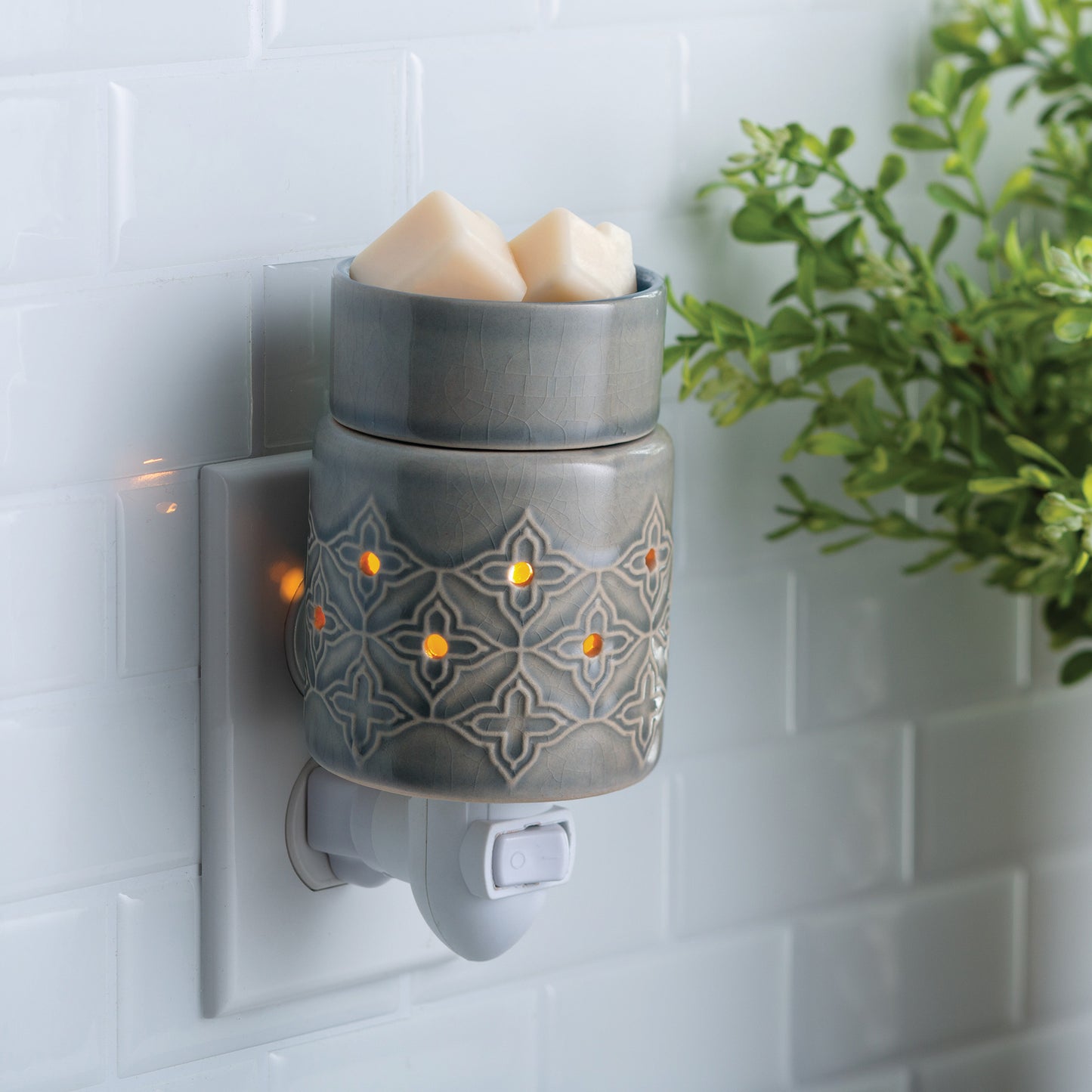 Jasmine Pluggable Fragrance Warmer