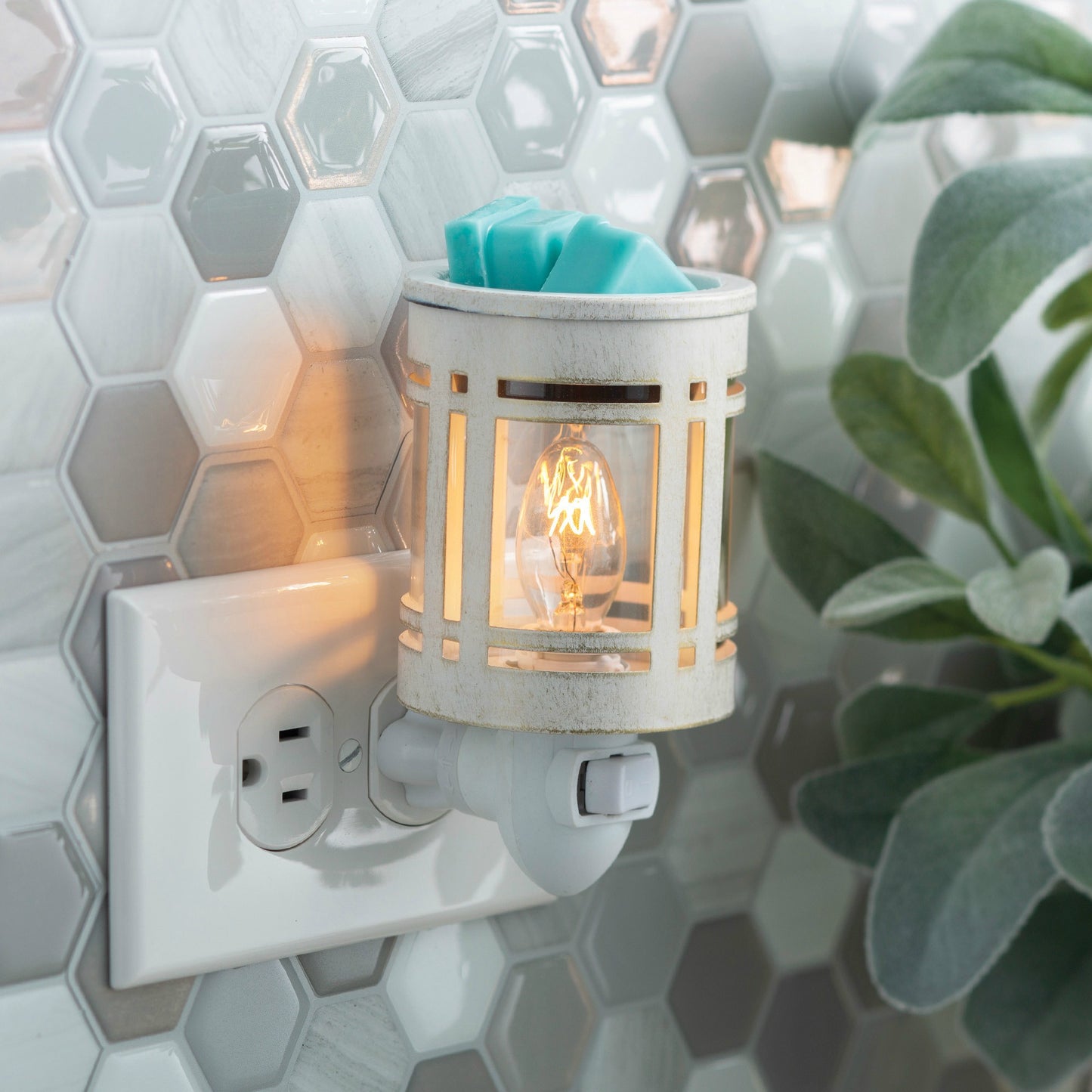 Mission Pluggable Fragrance Warmer