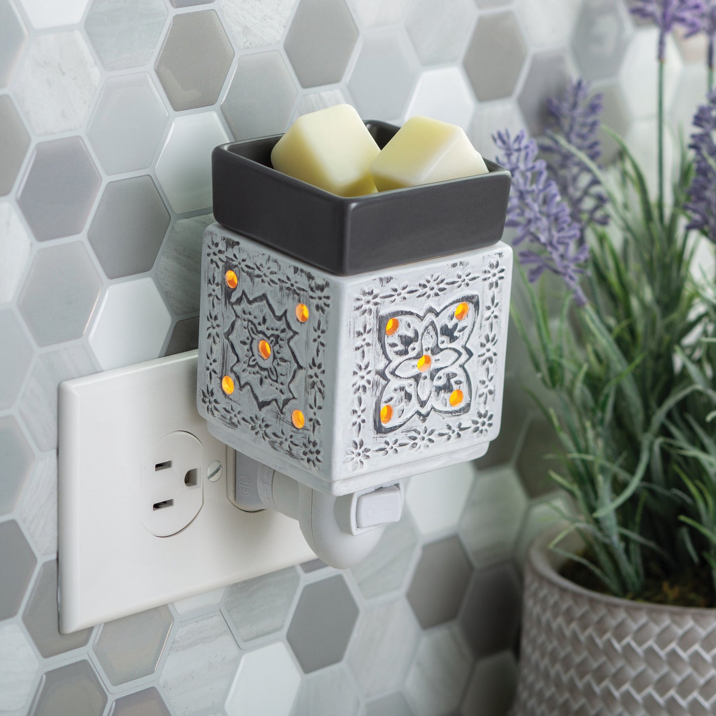 Modern Cottage Pluggable Fragrance Warmer